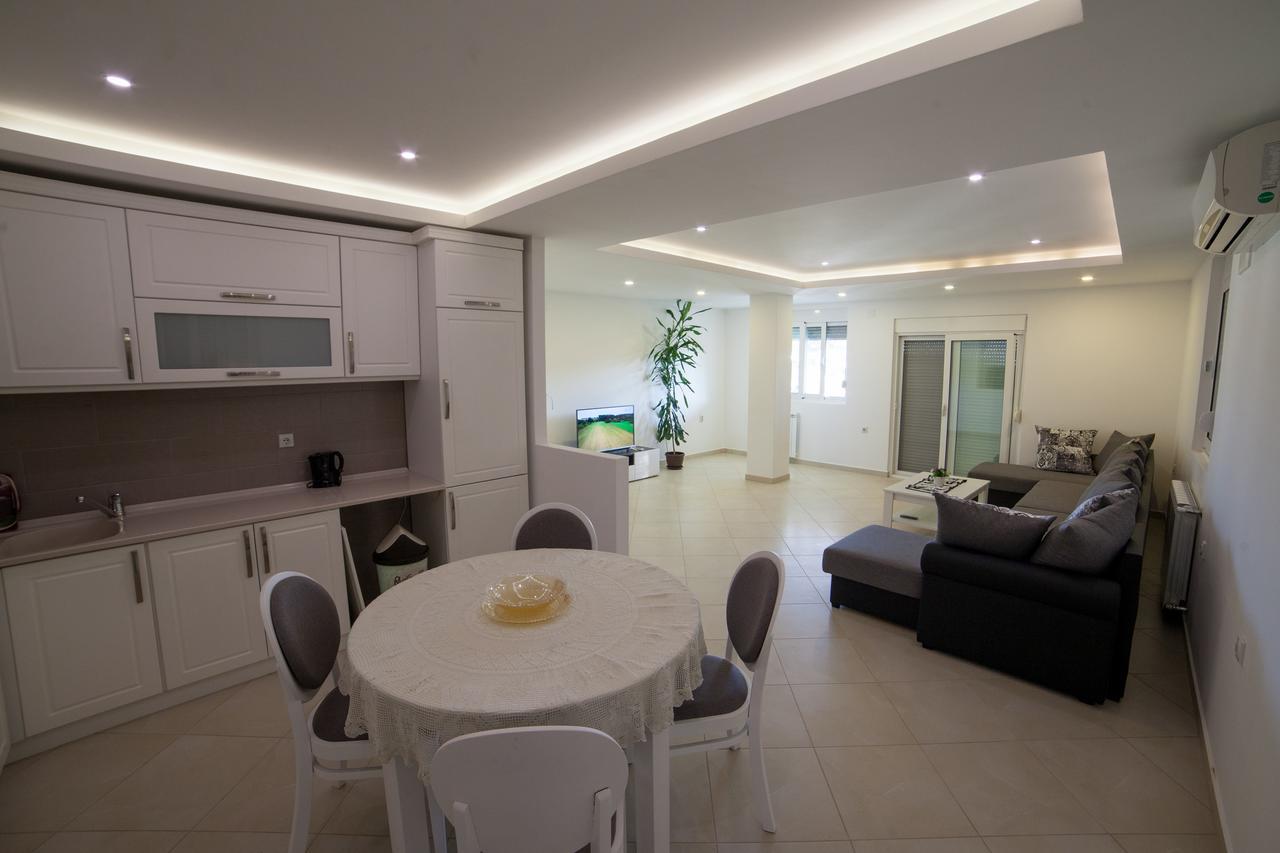 Apartments Rex 울친 외부 사진