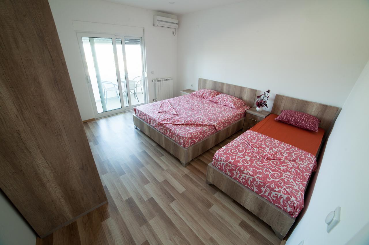 Apartments Rex 울친 외부 사진